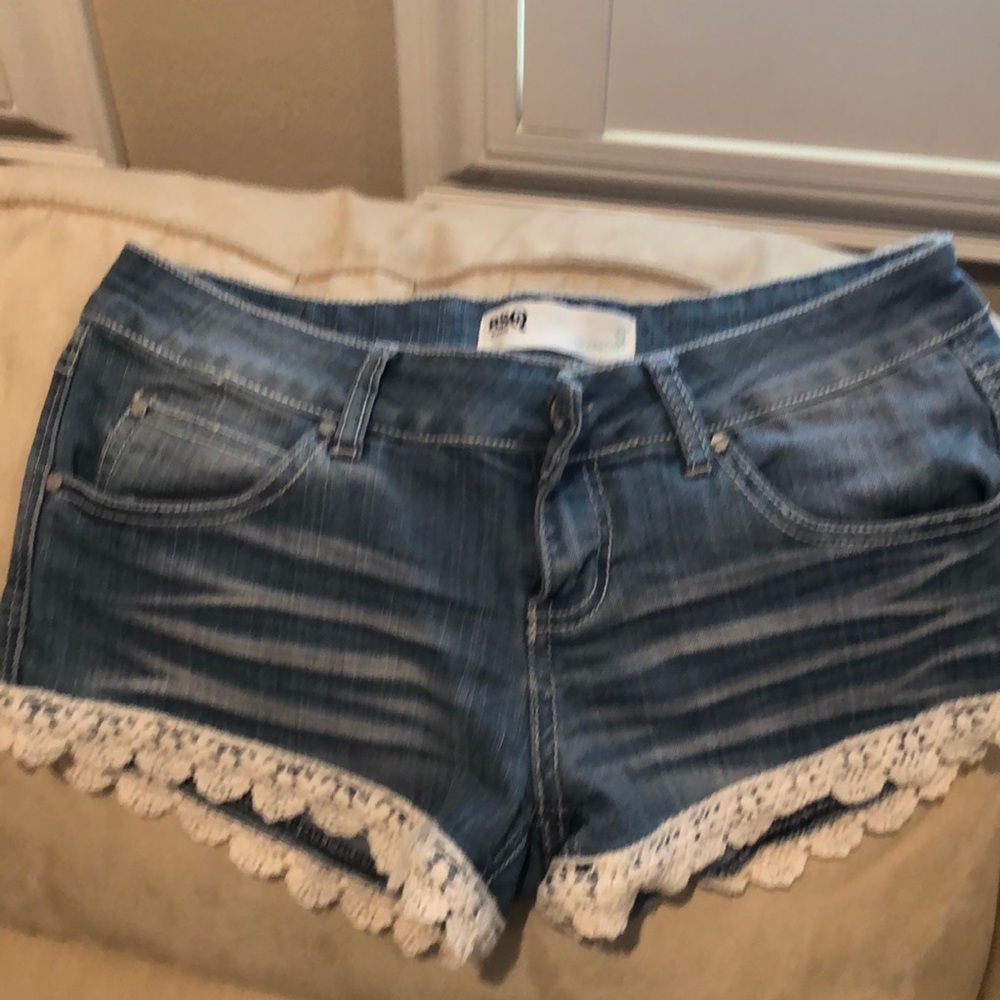 Shorts with crocheted detail